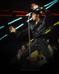 Ông hoàng rock ‘n’ roll: Sự xuống dốc và trỗi dậy của Elvis Presley